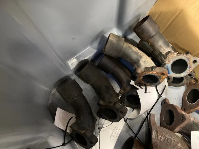 Scania Manifold – Scania 2371708 - Engine and parts for Truck: picture 1 Scania Manifold – Scania 2371708 - Engine and parts for Truck: picture 1