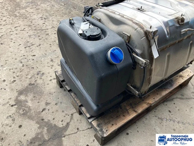Scania adblue tank / reductant tank Scania 2919673 - AdBlue tank for Truck: picture 1 Scania adblue tank / reductant tank Scania 2919673 - AdBlue tank for Truck: picture 1