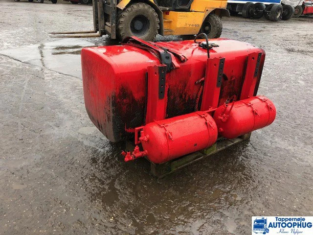 Scania brændstoftank 700L P/N: 1871192 / 1517309 - Fuel tank for Truck: picture 3 Scania brændstoftank 700L P/N: 1871192 / 1517309 - Fuel tank for Truck: picture 3