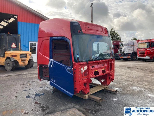 Volvo FH4 førerhus / cabine / CAP HI 215 - Cab and interior for Truck: picture 2 Volvo FH4 førerhus / cabine / CAP HI 215 - Cab and interior for Truck: picture 2