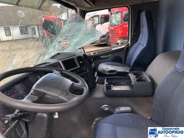 Leasing of Volvo FM300 6X2 Coolbox Volvo FM300 6X2 Coolbox: picture 6 Leasing of Volvo FM300 6X2 Coolbox Volvo FM300 6X2 Coolbox: picture 6