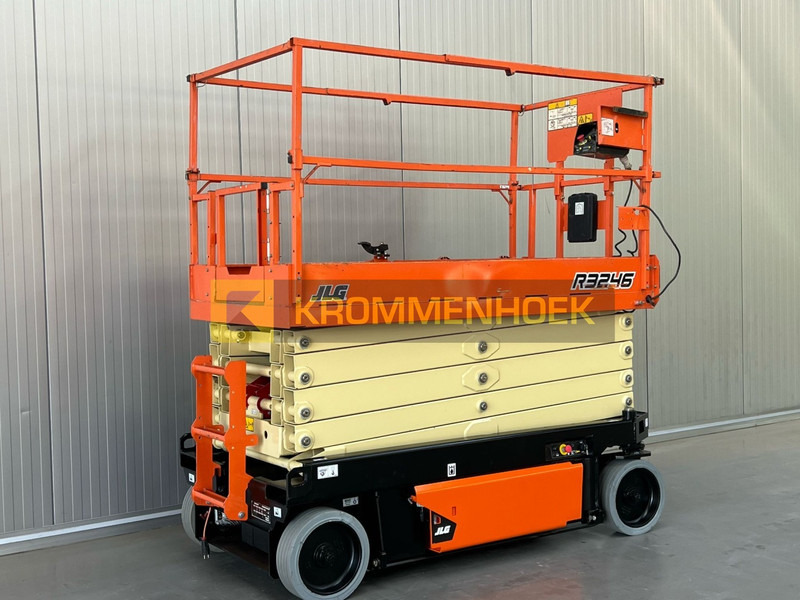 JLG R 3246 - Scissor lift: picture 4 JLG R 3246 - Scissor lift: picture 4