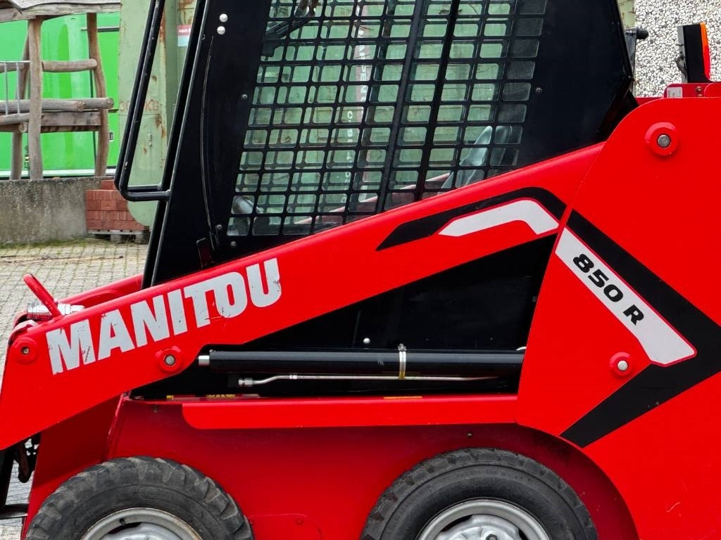 Manitou 850R, 2021, 365 hours! - Skid steer loader: picture 3 Manitou 850R, 2021, 365 hours! - Skid steer loader: picture 3