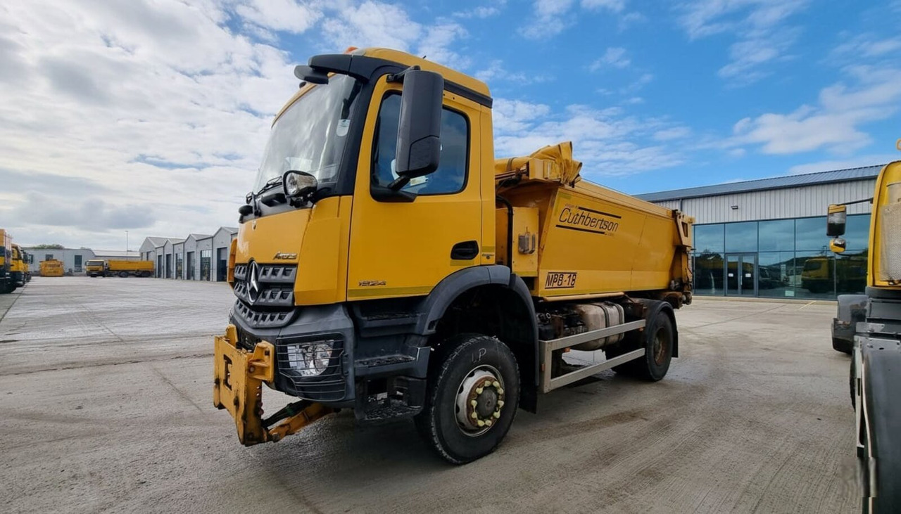MERCEDES-BENZ Arocs 1824 / Cuthbertson MPB-18 - Tipper: picture 1 MERCEDES-BENZ Arocs 1824 / Cuthbertson MPB-18 - Tipper: picture 1