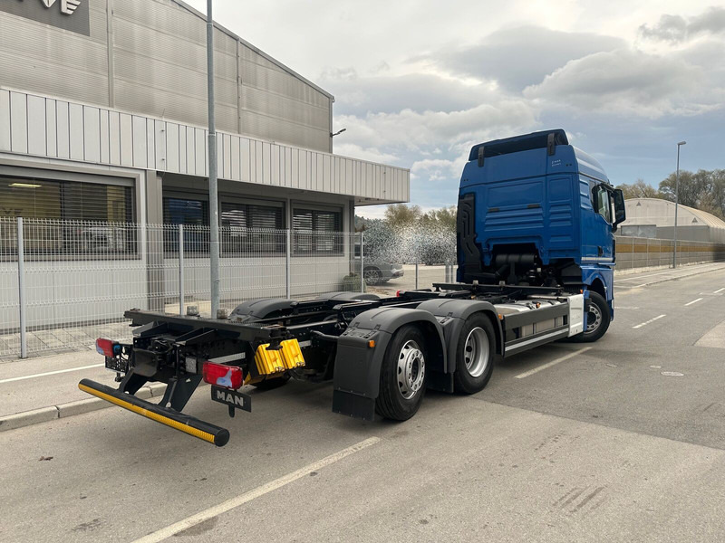 MAN TGX 26.440 6X2-4 LL intarder. Led - Cab chassis truck: picture 3 MAN TGX 26.440 6X2-4 LL intarder. Led - Cab chassis truck: picture 3
