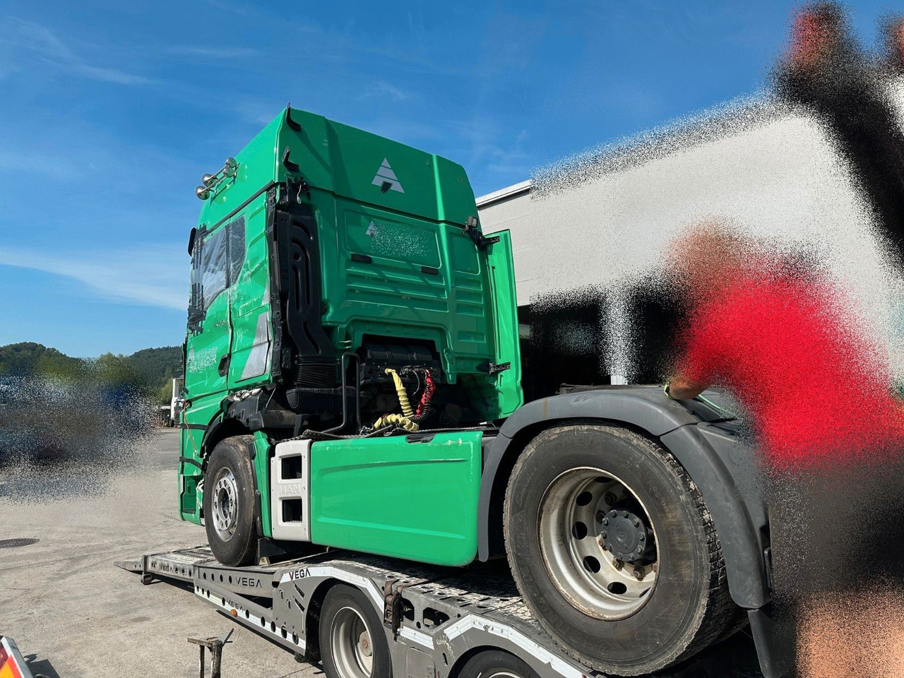 MAN TGX 18.540 4X2 LLS - Tractor unit: picture 4 MAN TGX 18.540 4X2 LLS - Tractor unit: picture 4