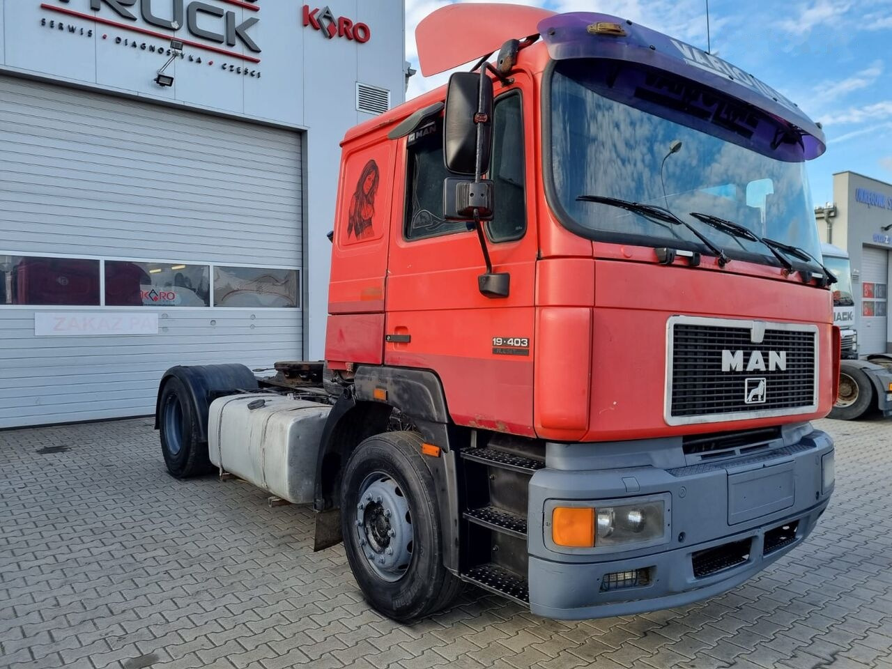 Tractor unit MAN F-series 19.403 , Steel / Air , Manual pumpe: picture 1