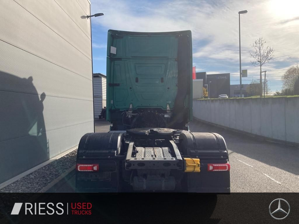 Mercedes-Benz 1853 LS Giga Space Alcoa Hydraulik BiXenon STH Mercedes-Benz 1853 LS Giga Space Alcoa Hydraulik BiXenon STH - Tractor unit: picture 3 Mercedes-Benz 1853 LS Giga Space Alcoa Hydraulik BiXenon STH Mercedes-Benz 1853 LS Giga Space Alcoa Hydraulik BiXenon STH - Tractor unit: picture 3