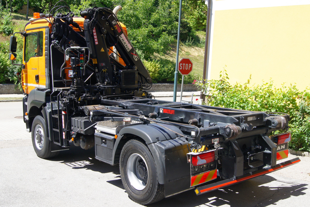 MAN TGA 18.360 BL 4x4/Euro 4/TÜV/HIAB 111 korbfähig/MULTILIFT/Winterdienst - Hook lift truck, Crane truck: picture 4 MAN TGA 18.360 BL 4x4/Euro 4/TÜV/HIAB 111 korbfähig/MULTILIFT/Winterdienst - Hook lift truck, Crane truck: picture 4