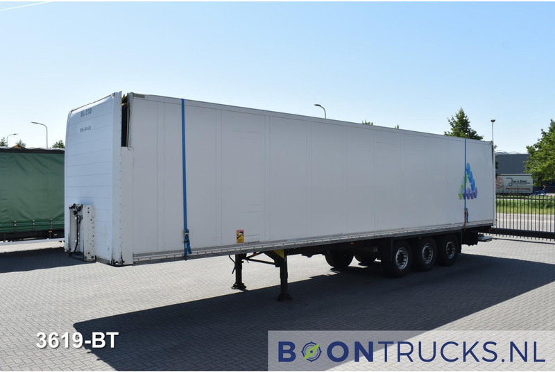 Schmitz Cargobull SCB*S3B | DAMAGED / SCHADE * TAIL LIFT (WORKING) * DISC BRAKES - Closed box semi-trailer: picture 5 Schmitz Cargobull SCB*S3B | DAMAGED / SCHADE * TAIL LIFT (WORKING) * DISC BRAKES - Closed box semi-trailer: picture 5