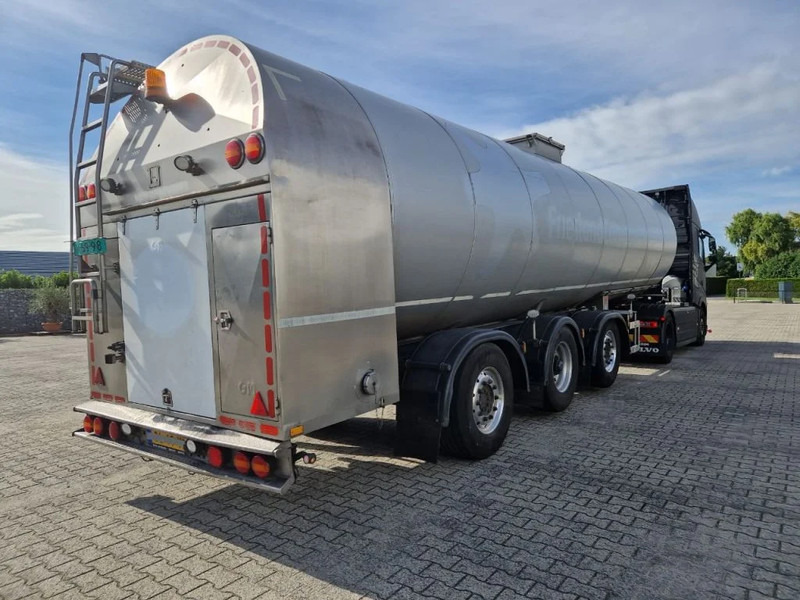 G.magyar 36000 liter geïsoleerde intra / melk tankoplegger met VSE Besturing en pomp - Tank semi-trailer: picture 3 G.magyar 36000 liter geïsoleerde intra / melk tankoplegger met VSE Besturing en pomp - Tank semi-trailer: picture 3