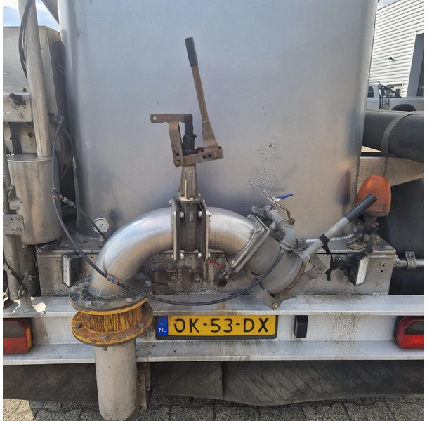 Tank semi-trailer zvvz 38000 liter aluminium GMP, veevoeder onderlosser met Vogelsang pomp: picture 6