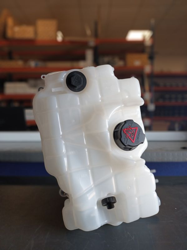 SCANIA EXPANSION TANK - 2545033 - Expansion tank for Truck: picture 1 SCANIA EXPANSION TANK - 2545033 - Expansion tank for Truck: picture 1