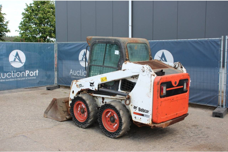 Bobcat S450 - Wheel loader: picture 3 Bobcat S450 - Wheel loader: picture 3