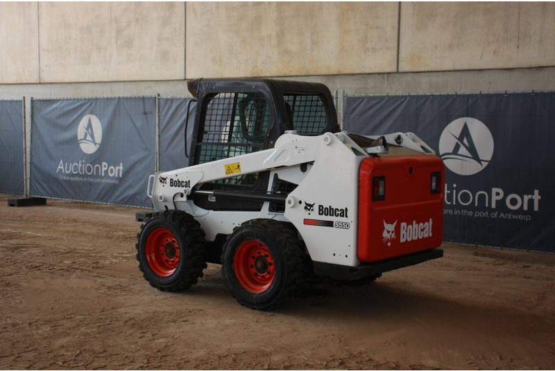 Bobcat S550 - Wheel loader: picture 3 Bobcat S550 - Wheel loader: picture 3