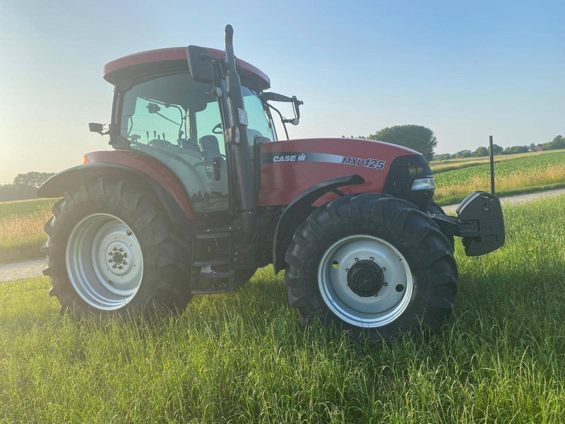 Case IH MXU125 - Farm tractor: picture 4 Case IH MXU125 - Farm tractor: picture 4