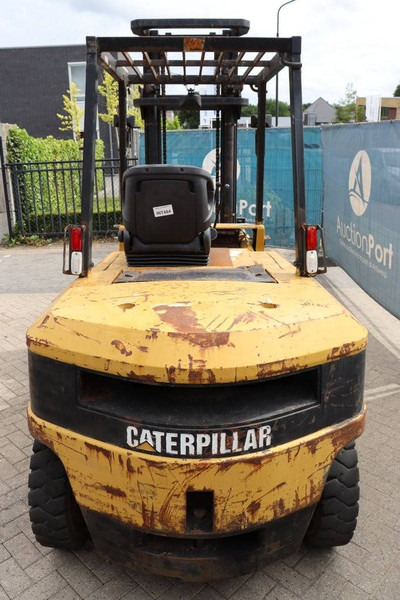 Caterpillar DP45 - Diesel forklift: picture 5 Caterpillar DP45 - Diesel forklift: picture 5