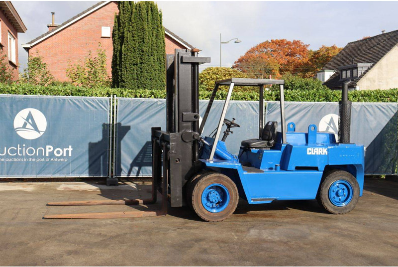 Clark C 500Y155 - Diesel forklift: picture 1 Clark C 500Y155 - Diesel forklift: picture 1
