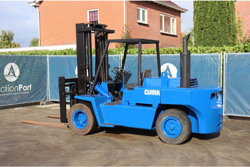 Clark C 500Y155 - Diesel forklift: picture 3 Clark C 500Y155 - Diesel forklift: picture 3