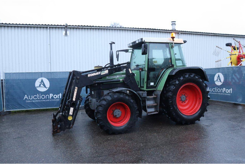 Fendt 310/2 - Farm tractor: picture 1 Fendt 310/2 - Farm tractor: picture 1