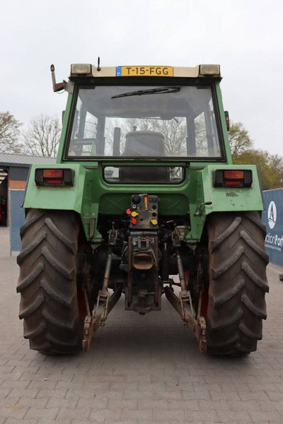 Fendt Farmer 306LSA Turbomatik - Farm tractor: picture 4 Fendt Farmer 306LSA Turbomatik - Farm tractor: picture 4