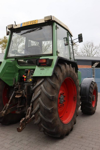 Fendt Farmer 306LSA Turbomatik - Farm tractor: picture 5 Fendt Farmer 306LSA Turbomatik - Farm tractor: picture 5