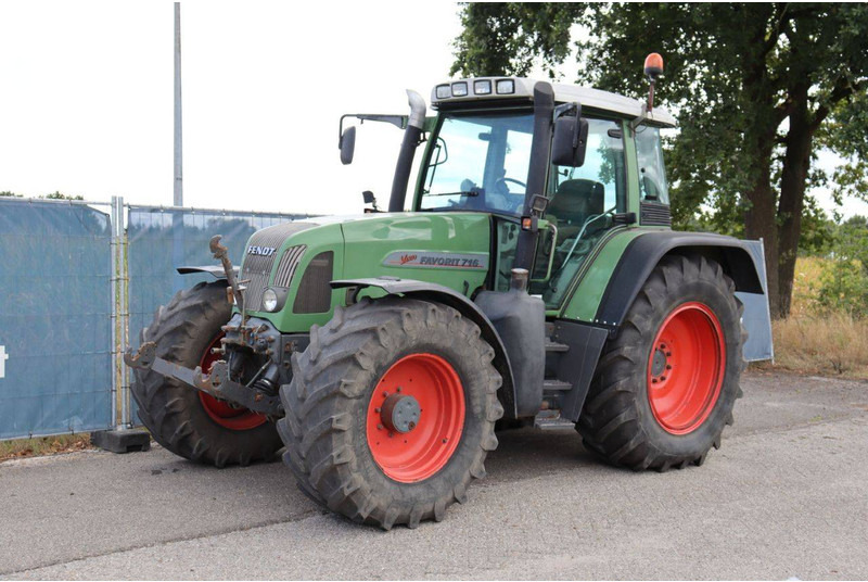 Farm tractor Fendt Vario Favorit 716: picture 9