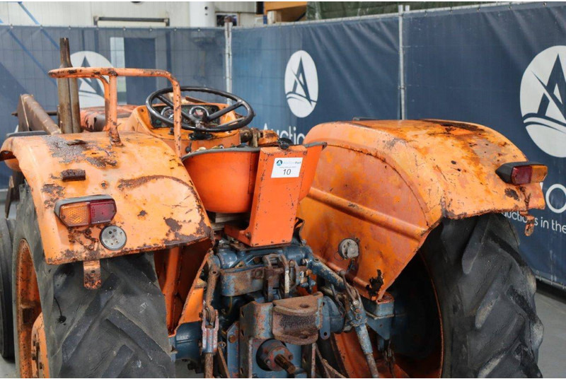 Farm tractor Fiat 450: picture 13