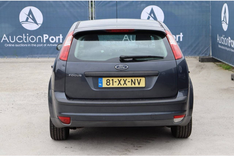 Ford Focus Hatchback - Car: picture 5 Ford Focus Hatchback - Car: picture 5