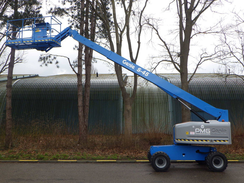 Telescopic boom Genie S-45: picture 13