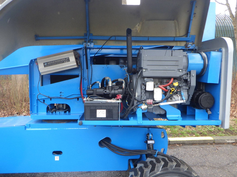 Telescopic boom Genie S-45: picture 10