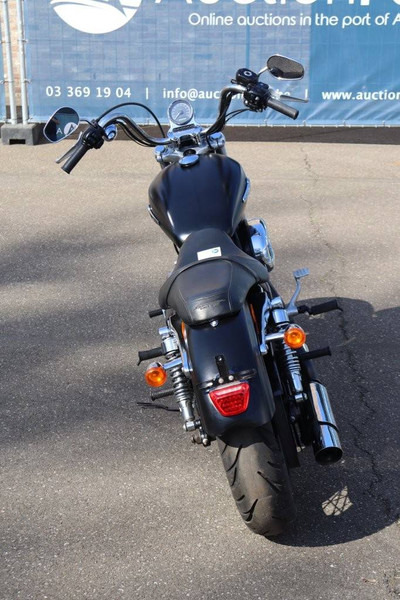 Harley-Davidson SPORTSTER XL1200 CUSTOM - Motorcycle: picture 5 Harley-Davidson SPORTSTER XL1200 CUSTOM - Motorcycle: picture 5