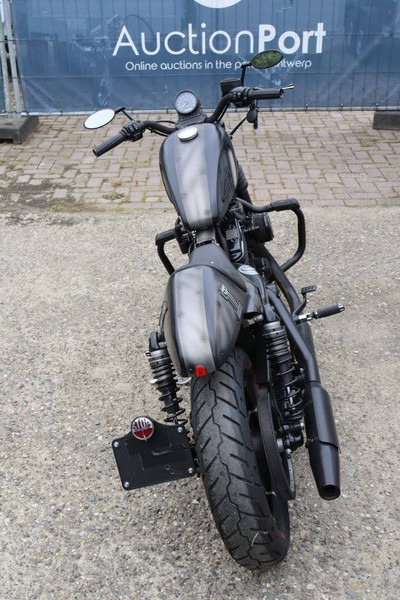 Harley-Davidson Sportster 883 Custom - Motorcycle: picture 5 Harley-Davidson Sportster 883 Custom - Motorcycle: picture 5
