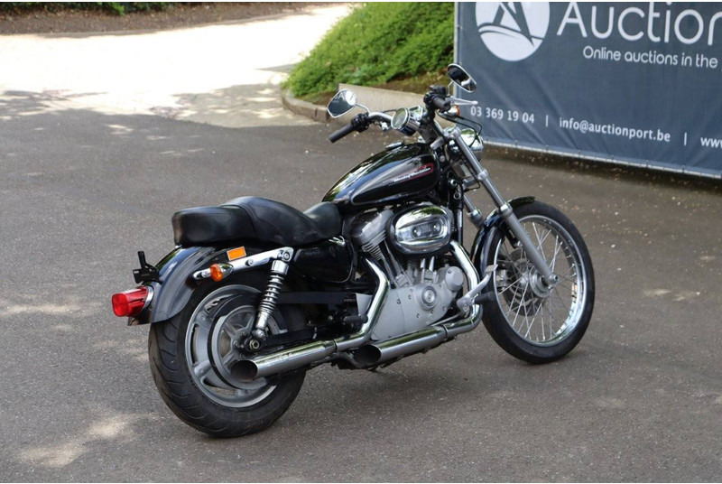 Motorcycle Harley-Davidson Sportster XL883: picture 6