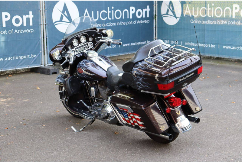 Harley-Davidson Ultra Classic CVO - Motorcycle: picture 4 Harley-Davidson Ultra Classic CVO - Motorcycle: picture 4