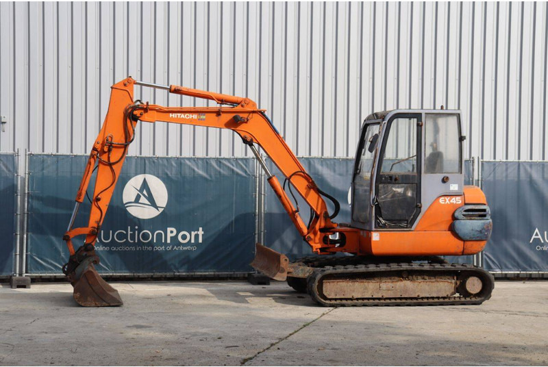 Hitachi EX45.2 - Crawler excavator: picture 1 Hitachi EX45.2 - Crawler excavator: picture 1