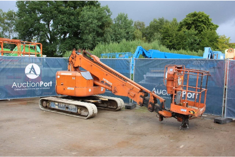 Hitachi HX99B - Telescopic boom: picture 3 Hitachi HX99B - Telescopic boom: picture 3