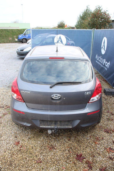 Hyundai i20 - Sedan: picture 4 Hyundai i20 - Sedan: picture 4