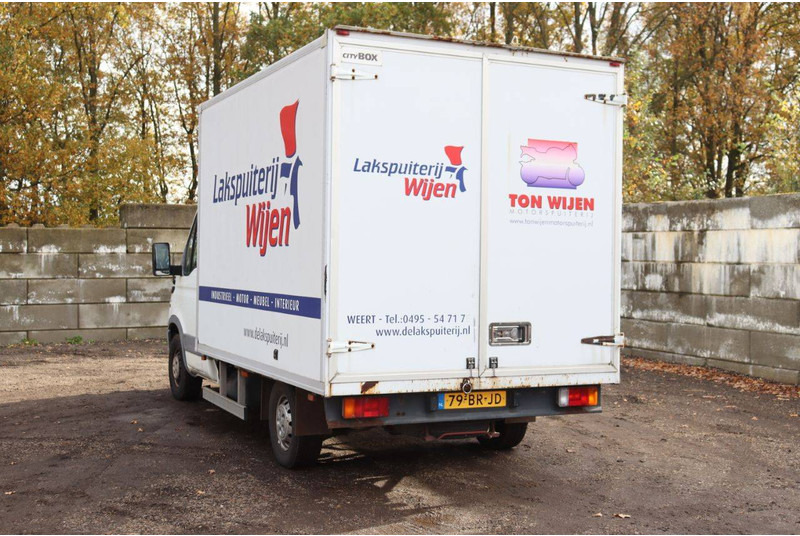 Iveco Daily 35S - Panel van: picture 4 Iveco Daily 35S - Panel van: picture 4