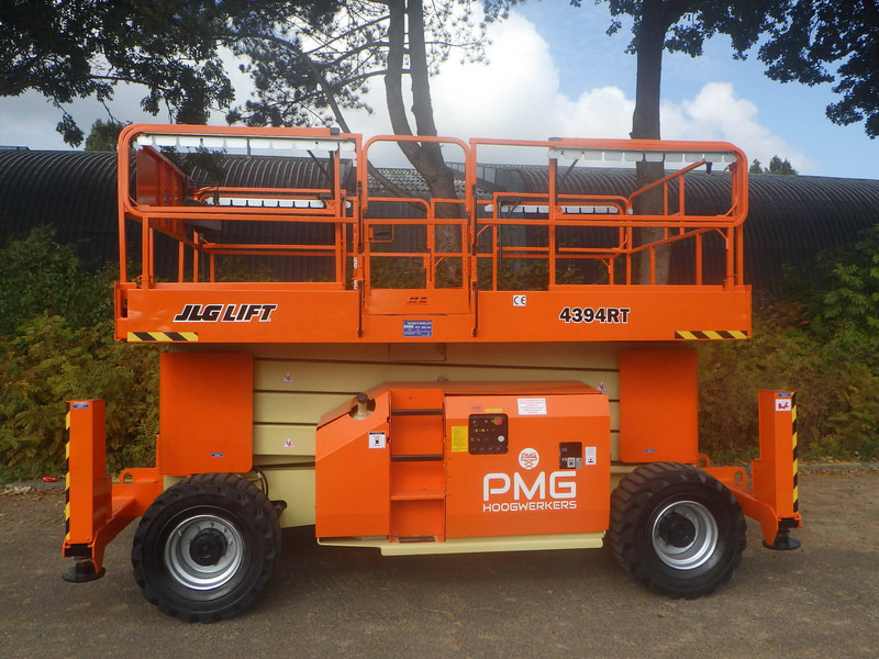JLG 4394RT - Scissor lift: picture 1 JLG 4394RT - Scissor lift: picture 1