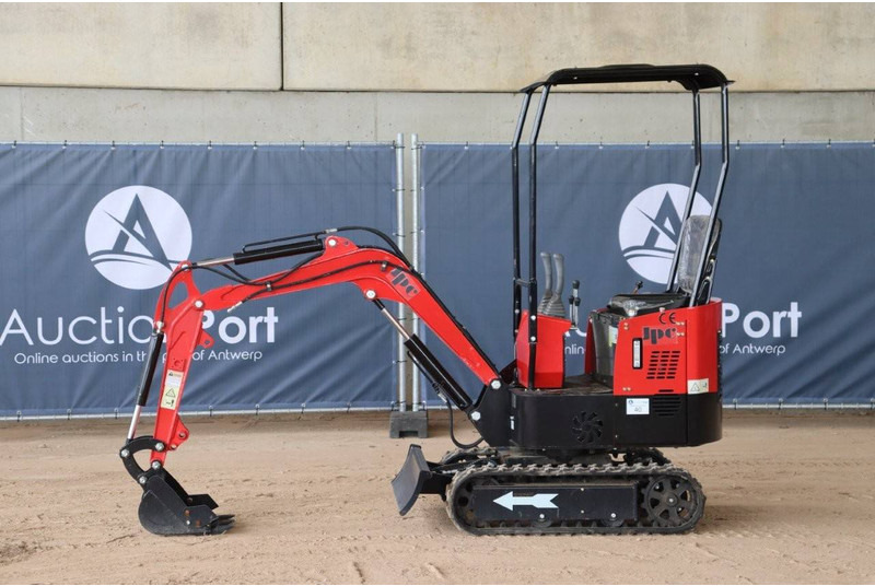 JPC HT12 - Mini excavator: picture 1 JPC HT12 - Mini excavator: picture 1