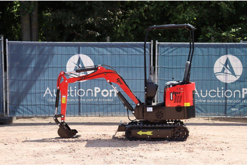 JPC HT12 - Mini excavator: picture 2 JPC HT12 - Mini excavator: picture 2