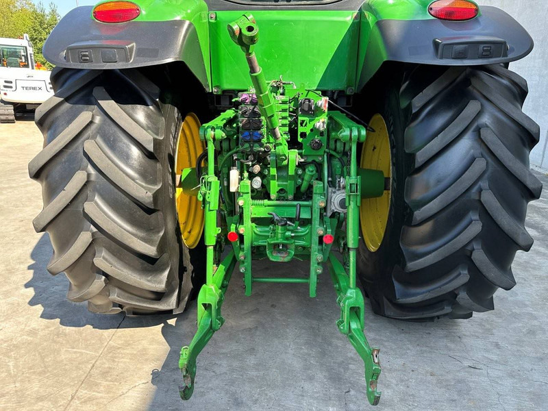 Farm tractor John Deere 7230R: picture 20