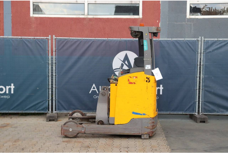 Jungheinrich ETV 320 - Reach truck: picture 2 Jungheinrich ETV 320 - Reach truck: picture 2