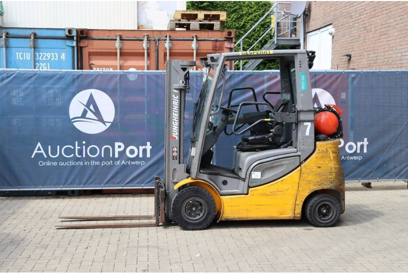 Jungheinrich TFG 320s - LPG forklift: picture 1 Jungheinrich TFG 320s - LPG forklift: picture 1