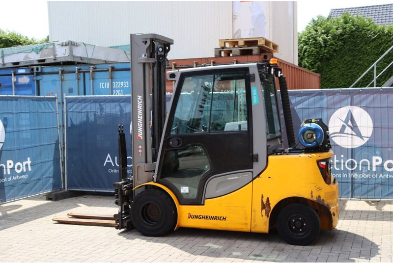 Jungheinrich TFG 435s - LPG forklift: picture 3 Jungheinrich TFG 435s - LPG forklift: picture 3