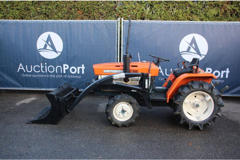 Kubota B1500DT - Farm tractor: picture 2 Kubota B1500DT - Farm tractor: picture 2