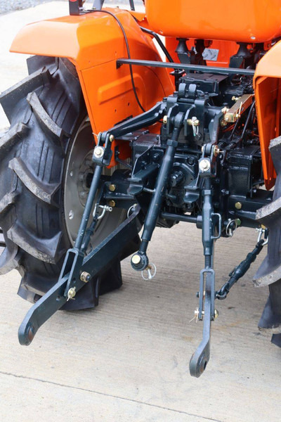 Farm tractor Kubota B1502DT: picture 20