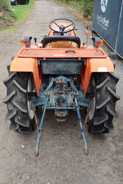 Kubota B1702-M - Farm tractor: picture 5 Kubota B1702-M - Farm tractor: picture 5