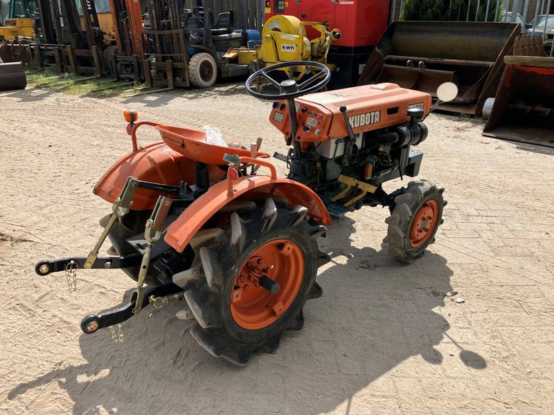 Kubota B5000 - Farm tractor: picture 5 Kubota B5000 - Farm tractor: picture 5